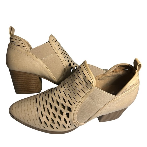 Quipid Tan Lattice Cutout Booties Sz 7.5 - Picture 3 of 13